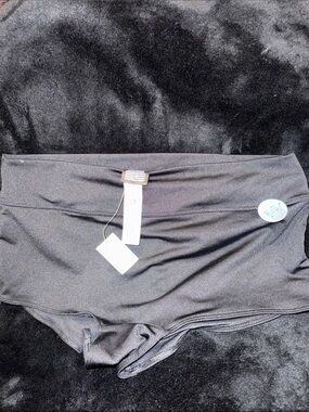 Victoria’s Secret PINK Gym to Swim Shorts Black Large NWT